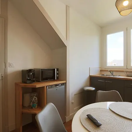 La Belle Tourangelle#rabelaisien Free Parking