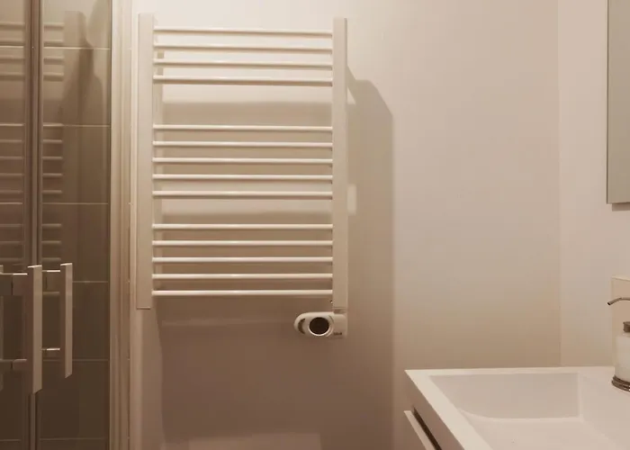 La Belle Tourangelle#rabelaisien Free Parking